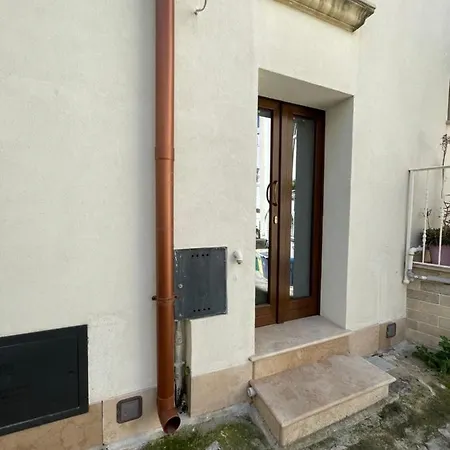 Via Cairoli * Nardò